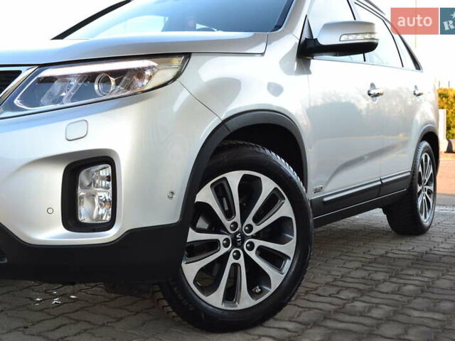 Серый Киа Соренто, объемом двигателя 2.2 л и пробегом 170 тыс. км за 17799 $, фото 17 на Automoto.ua