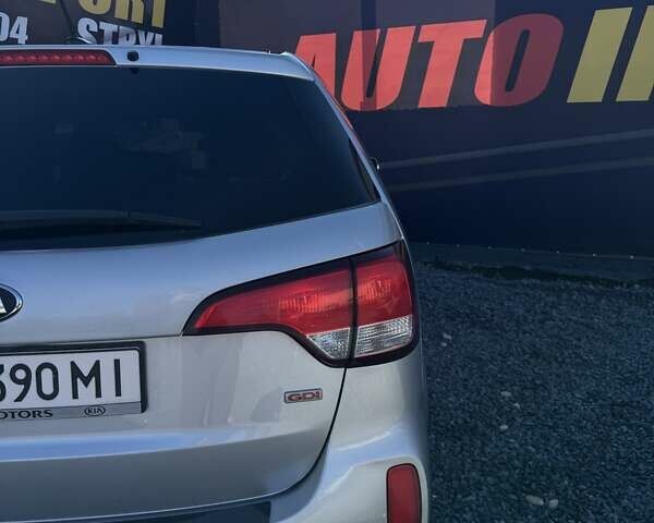 Киа Соренто 2013 в Стрые на Automoto.ua Серый Киа Соренто, объемом двигателя 2.36 л и пробегом 154 тыс. км за 10500 $, фото 6 на Automoto.ua