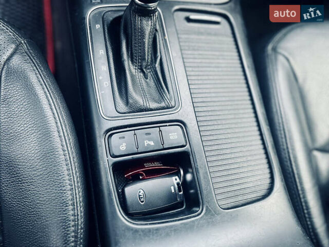 Серый Киа Соренто, объемом двигателя 2.2 л и пробегом 212 тыс. км за 16300 $, фото 22 на Automoto.ua