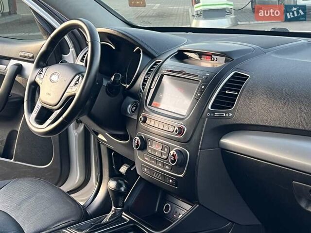 Серый Киа Соренто, объемом двигателя 2.2 л и пробегом 170 тыс. км за 17799 $, фото 145 на Automoto.ua