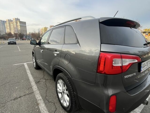 Сірий Кіа Соренто, об'ємом двигуна 2.2 л та пробігом 214 тис. км за 16500 $, фото 3 на Automoto.ua