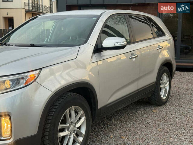 Серый Киа Соренто, объемом двигателя 2.36 л и пробегом 195 тыс. км за 10900 $, фото 3 на Automoto.ua