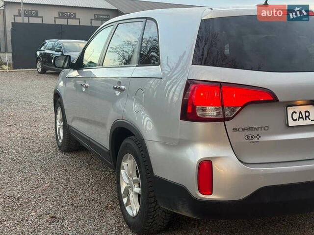 Серый Киа Соренто, объемом двигателя 2.36 л и пробегом 195 тыс. км за 10900 $, фото 10 на Automoto.ua