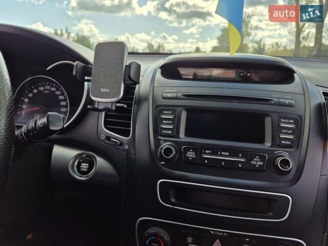 Сірий Кіа Соренто, об'ємом двигуна 2.2 л та пробігом 186 тис. км за 14500 $, фото 2 на Automoto.ua