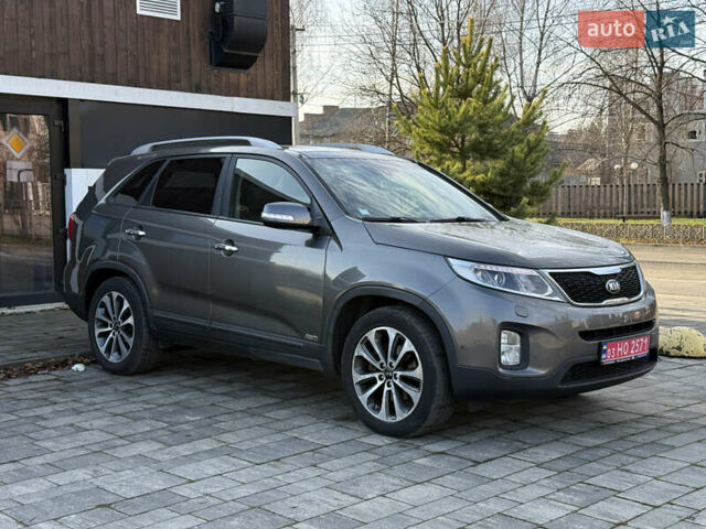 Серый Киа Соренто, объемом двигателя 2.2 л и пробегом 265 тыс. км за 15800 $, фото 4 на Automoto.ua