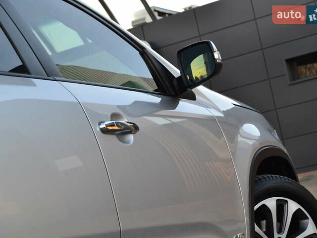 Серый Киа Соренто, объемом двигателя 2.2 л и пробегом 170 тыс. км за 17799 $, фото 73 на Automoto.ua