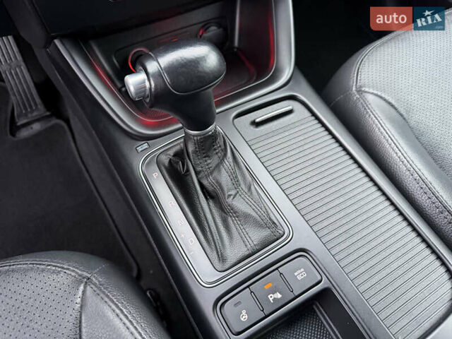 Серый Киа Соренто, объемом двигателя 2.2 л и пробегом 143 тыс. км за 17400 $, фото 69 на Automoto.ua