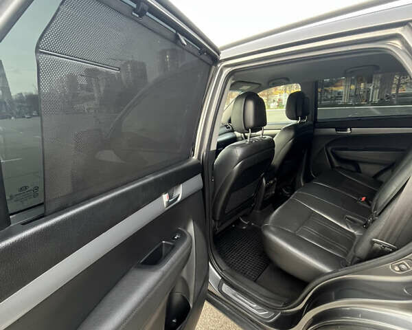 Сірий Кіа Соренто, об'ємом двигуна 2.2 л та пробігом 214 тис. км за 16200 $, фото 13 на Automoto.ua