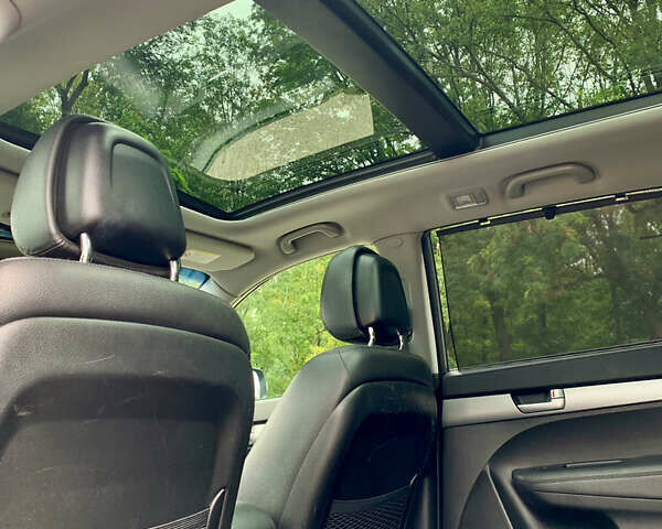 Сірий Кіа Соренто, об'ємом двигуна 2.2 л та пробігом 180 тис. км за 17700 $, фото 4 на Automoto.ua