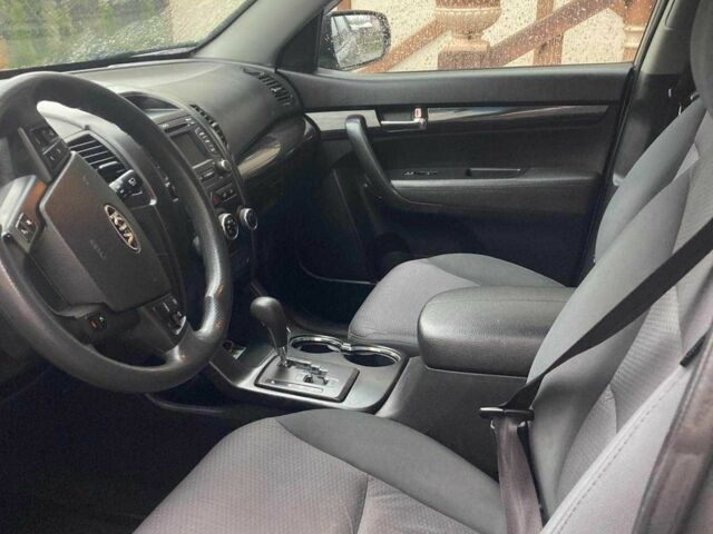 Серый Киа Соренто, объемом двигателя 2.4 л и пробегом 165 тыс. км за 12100 $, фото 4 на Automoto.ua