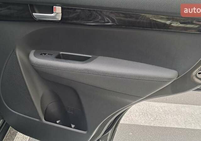 Серый Киа Соренто, объемом двигателя 2 л и пробегом 144 тыс. км за 16900 $, фото 18 на Automoto.ua