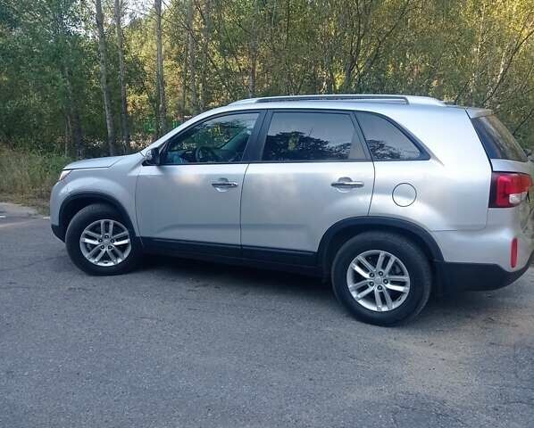 Серый Киа Соренто, объемом двигателя 2.35 л и пробегом 173 тыс. км за 11500 $, фото 2 на Automoto.ua