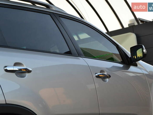 Серый Киа Соренто, объемом двигателя 2.2 л и пробегом 170 тыс. км за 17799 $, фото 72 на Automoto.ua