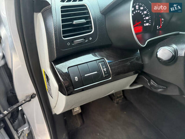 Серый Киа Соренто, объемом двигателя 2.36 л и пробегом 195 тыс. км за 10900 $, фото 30 на Automoto.ua