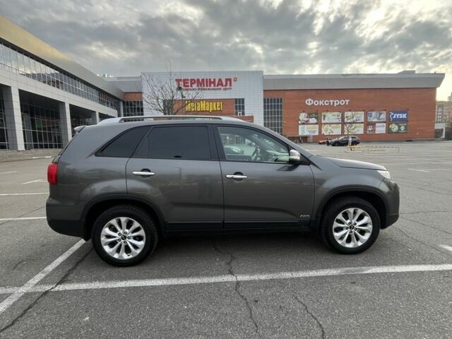 Сірий Кіа Соренто, об'ємом двигуна 2.2 л та пробігом 214 тис. км за 16500 $, фото 5 на Automoto.ua