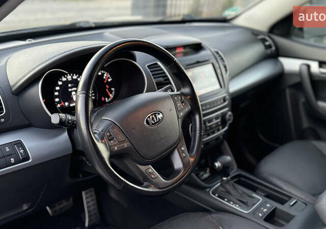 Сірий Кіа Соренто, об'ємом двигуна 2.2 л та пробігом 230 тис. км за 17100 $, фото 41 на Automoto.ua