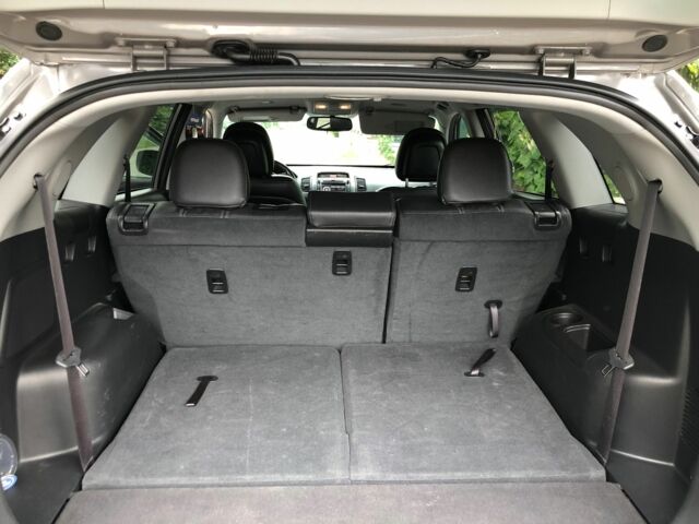 Серый Киа Соренто, объемом двигателя 2.4 л и пробегом 147 тыс. км за 11000 $, фото 3 на Automoto.ua