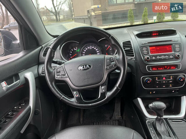 Серый Киа Соренто, объемом двигателя 2.2 л и пробегом 186 тыс. км за 14800 $, фото 36 на Automoto.ua