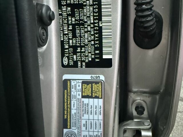 Серый Киа Соренто, объемом двигателя 2.3 л и пробегом 212 тыс. км за 12000 $, фото 12 на Automoto.ua