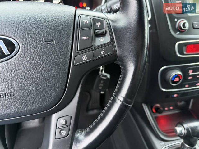 Серый Киа Соренто, объемом двигателя 2.2 л и пробегом 143 тыс. км за 17400 $, фото 65 на Automoto.ua