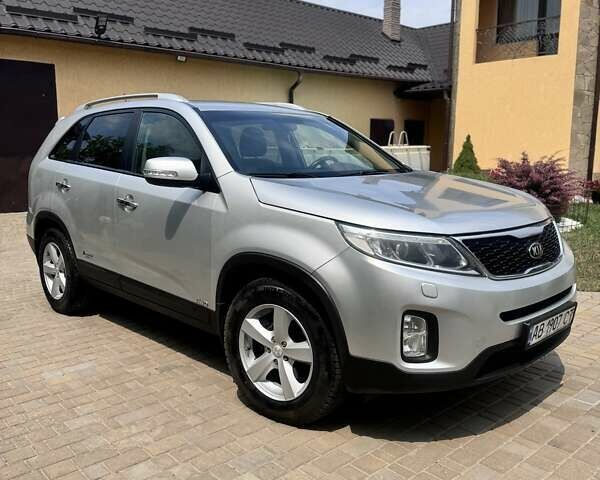 Сірий Кіа Соренто, об'ємом двигуна 2.2 л та пробігом 249 тис. км за 13600 $, фото 2 на Automoto.ua