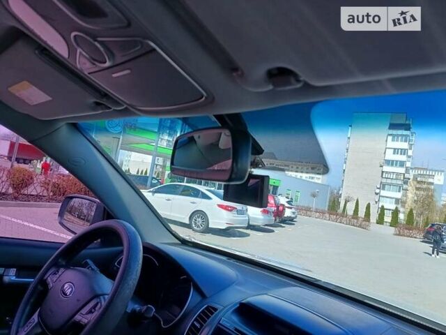 Серый Киа Соренто, объемом двигателя 2 л и пробегом 318 тыс. км за 15700 $, фото 30 на Automoto.ua