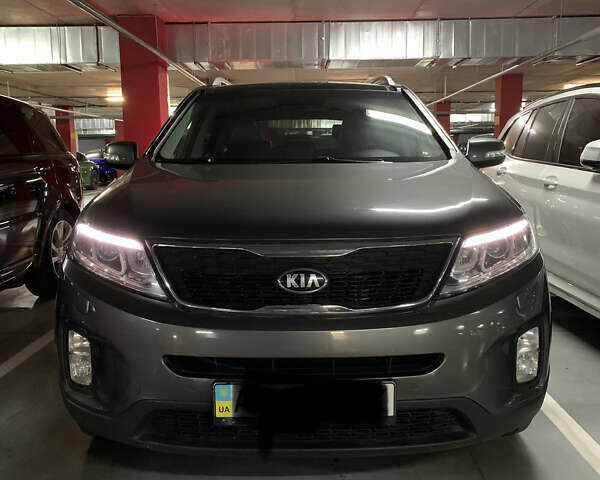 Сірий Кіа Соренто, об'ємом двигуна 2.2 л та пробігом 180 тис. км за 17700 $, фото 12 на Automoto.ua