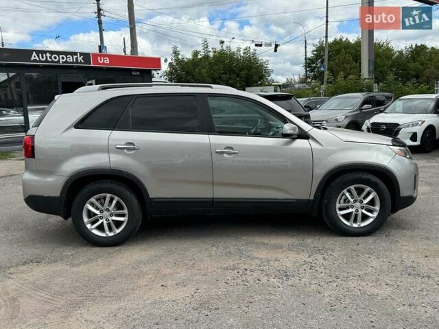 Серый Киа Соренто, объемом двигателя 2.4 л и пробегом 198 тыс. км за 12830 $, фото 4 на Automoto.ua