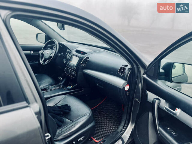 Серый Киа Соренто, объемом двигателя 2.2 л и пробегом 212 тыс. км за 16300 $, фото 28 на Automoto.ua