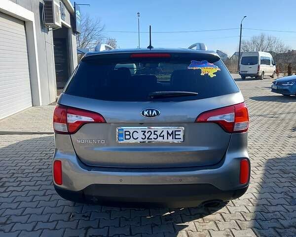 Серый Киа Соренто, объемом двигателя 2.4 л и пробегом 246 тыс. км за 12200 $, фото 6 на Automoto.ua