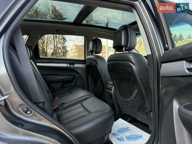 Серый Киа Соренто, объемом двигателя 2.2 л и пробегом 265 тыс. км за 15800 $, фото 25 на Automoto.ua