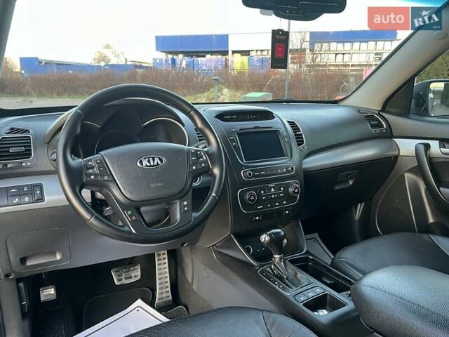 Серый Киа Соренто, объемом двигателя 2.2 л и пробегом 170 тыс. км за 17799 $, фото 111 на Automoto.ua