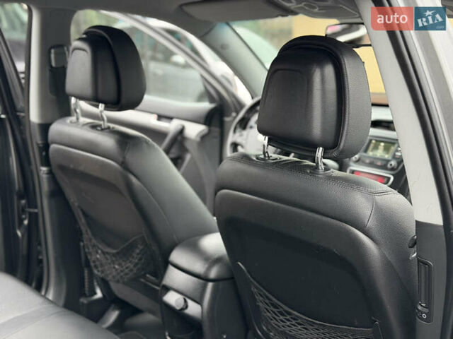 Серый Киа Соренто, объемом двигателя 2.2 л и пробегом 143 тыс. км за 17400 $, фото 28 на Automoto.ua