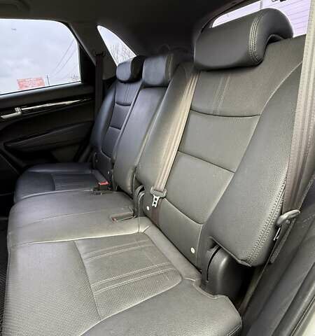 Сірий Кіа Соренто, об'ємом двигуна 2 л та пробігом 229 тис. км за 16275 $, фото 33 на Automoto.ua