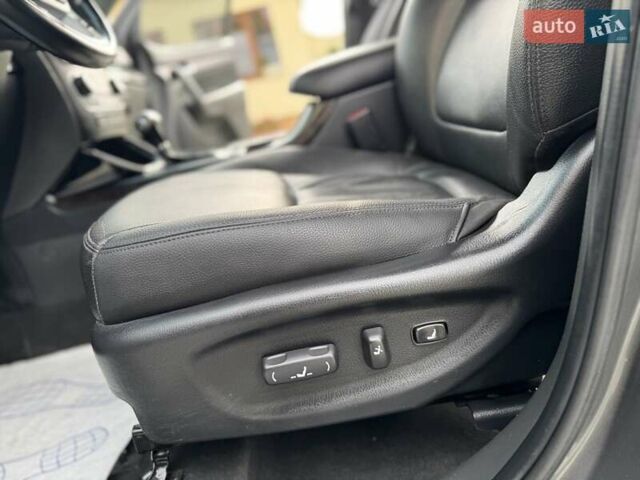 Серый Киа Соренто, объемом двигателя 2 л и пробегом 201 тыс. км за 16650 $, фото 73 на Automoto.ua