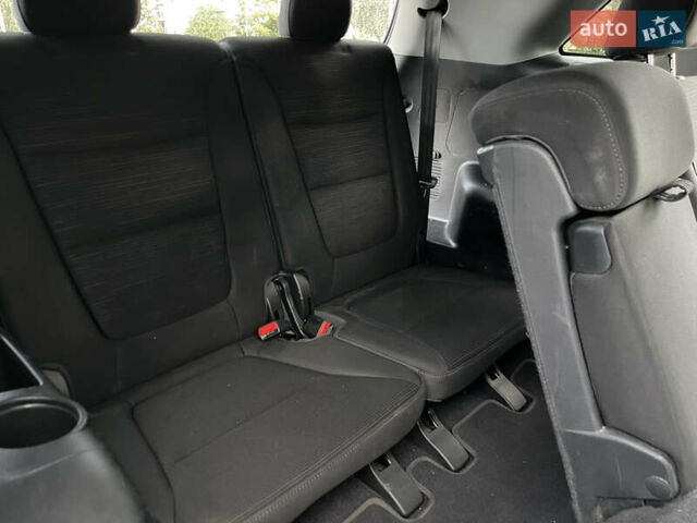 Сірий Кіа Соренто, об'ємом двигуна 2.36 л та пробігом 212 тис. км за 10000 $, фото 17 на Automoto.ua