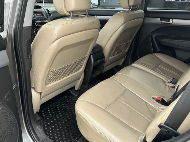 Серый Киа Соренто, объемом двигателя 2.2 л и пробегом 226 тыс. км за 13100 $, фото 21 на Automoto.ua