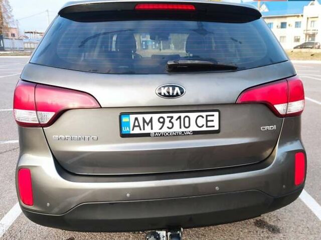 Серый Киа Соренто, объемом двигателя 2.2 л и пробегом 195 тыс. км за 14000 $, фото 2 на Automoto.ua