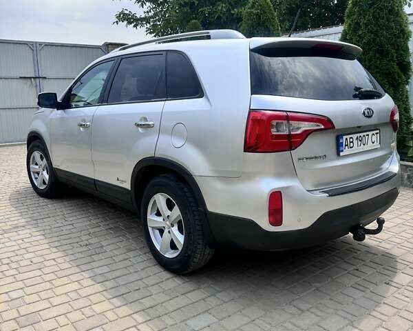 Сірий Кіа Соренто, об'ємом двигуна 2.2 л та пробігом 249 тис. км за 13600 $, фото 4 на Automoto.ua