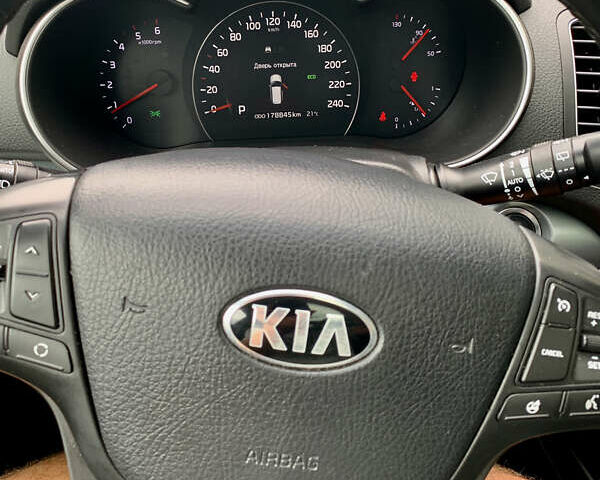 Сірий Кіа Соренто, об'ємом двигуна 2.2 л та пробігом 180 тис. км за 17700 $, фото 5 на Automoto.ua