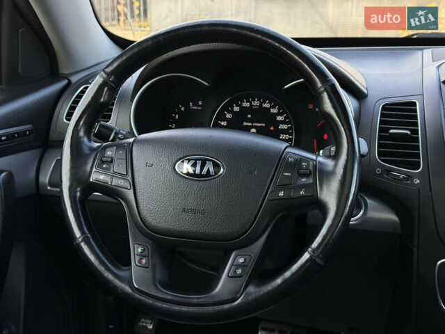 Серый Киа Соренто, объемом двигателя 2.2 л и пробегом 265 тыс. км за 15800 $, фото 38 на Automoto.ua