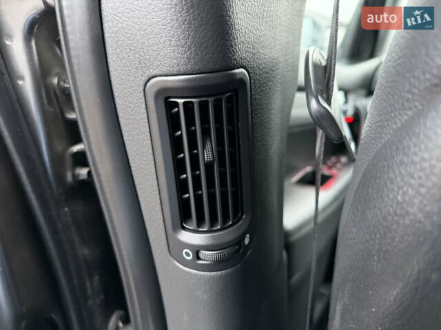 Серый Киа Соренто, объемом двигателя 2.2 л и пробегом 143 тыс. км за 17400 $, фото 63 на Automoto.ua