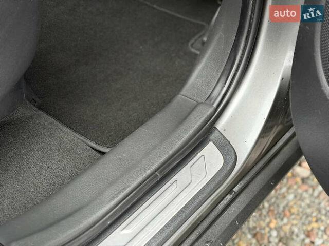 Серый Киа Соренто, объемом двигателя 2.2 л и пробегом 143 тыс. км за 17400 $, фото 31 на Automoto.ua