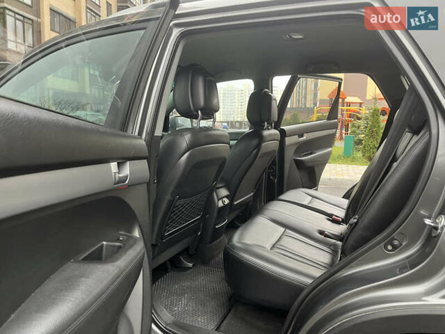 Серый Киа Соренто, объемом двигателя 2.2 л и пробегом 186 тыс. км за 14800 $, фото 32 на Automoto.ua