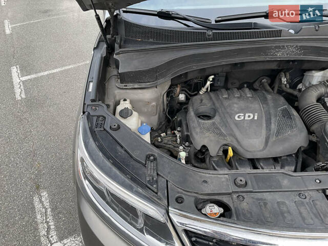 Сірий Кіа Соренто, об'ємом двигуна 2.36 л та пробігом 212 тис. км за 10000 $, фото 8 на Automoto.ua