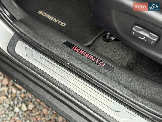 Серый Киа Соренто, объемом двигателя 2.2 л и пробегом 143 тыс. км за 17400 $, фото 20 на Automoto.ua