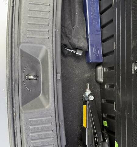 Сірий Кіа Соренто, об'ємом двигуна 2 л та пробігом 229 тис. км за 16275 $, фото 48 на Automoto.ua