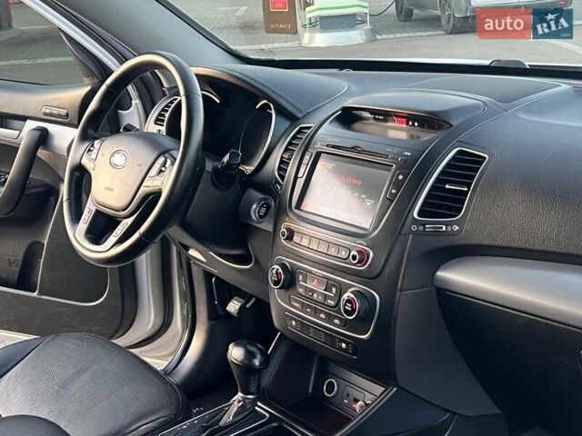 Серый Киа Соренто, объемом двигателя 2.2 л и пробегом 170 тыс. км за 17799 $, фото 142 на Automoto.ua