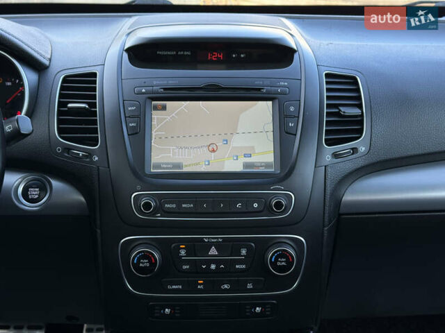 Серый Киа Соренто, объемом двигателя 2.2 л и пробегом 265 тыс. км за 15800 $, фото 29 на Automoto.ua