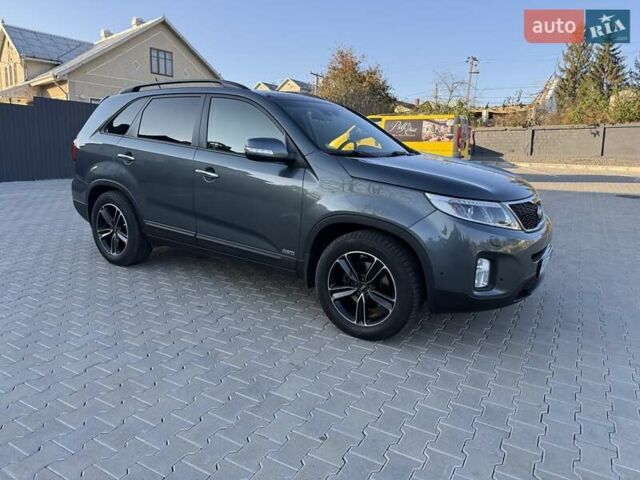 Кіа Соренто 2013 у Чернівцях на Automoto.ua Сірий Кіа Соренто, об'ємом двигуна 2.2 л та пробігом 216 тис. км за 15800 $, фото 46 на Automoto.ua